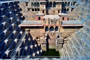 Stepwell and Temple Remains Documented in Western India